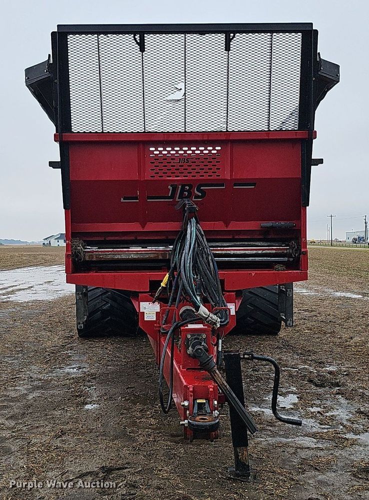 image for item MH9398 JBS VMWB3042-50TR  manure spreader