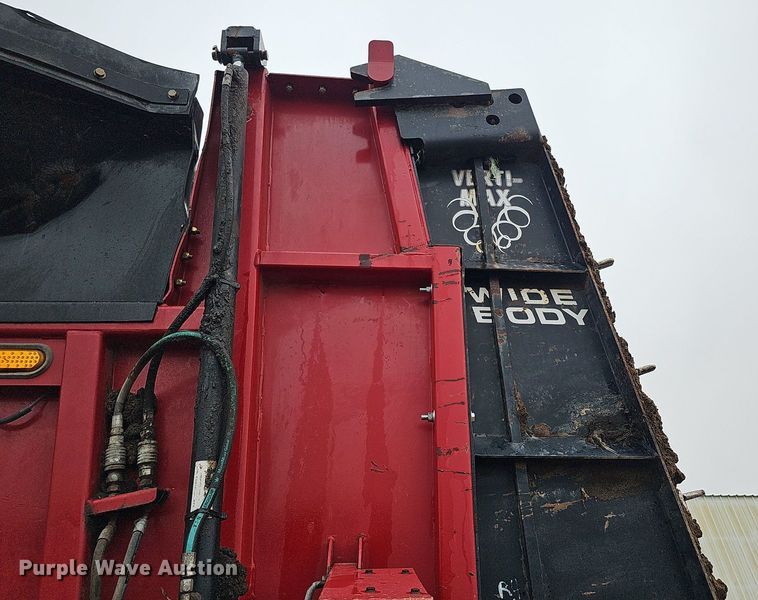 image for item MH9398 JBS VMWB3042-50TR  manure spreader