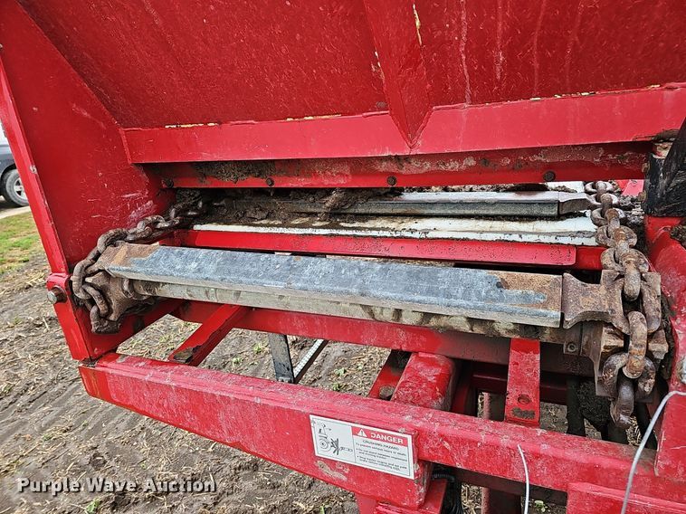 image for item MH9399 JBS VMWB3042-55TR  manure spreader