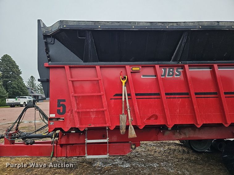 image for item MH9399 JBS VMWB3042-55TR  manure spreader