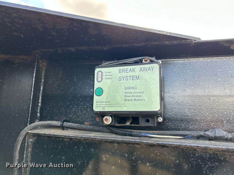 image for item MO9063 20 x 4 hay bale trailer