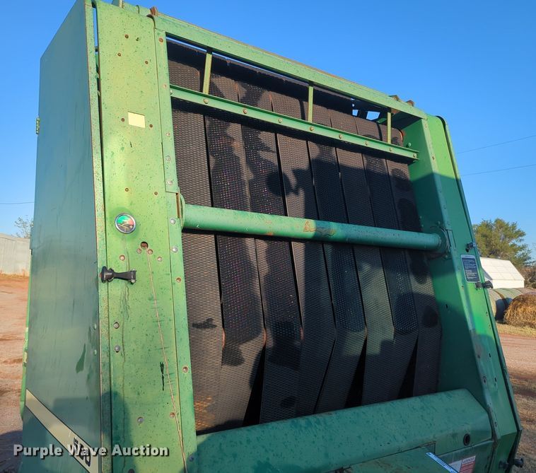 image for item MX9454 John Deere 530  round baler
