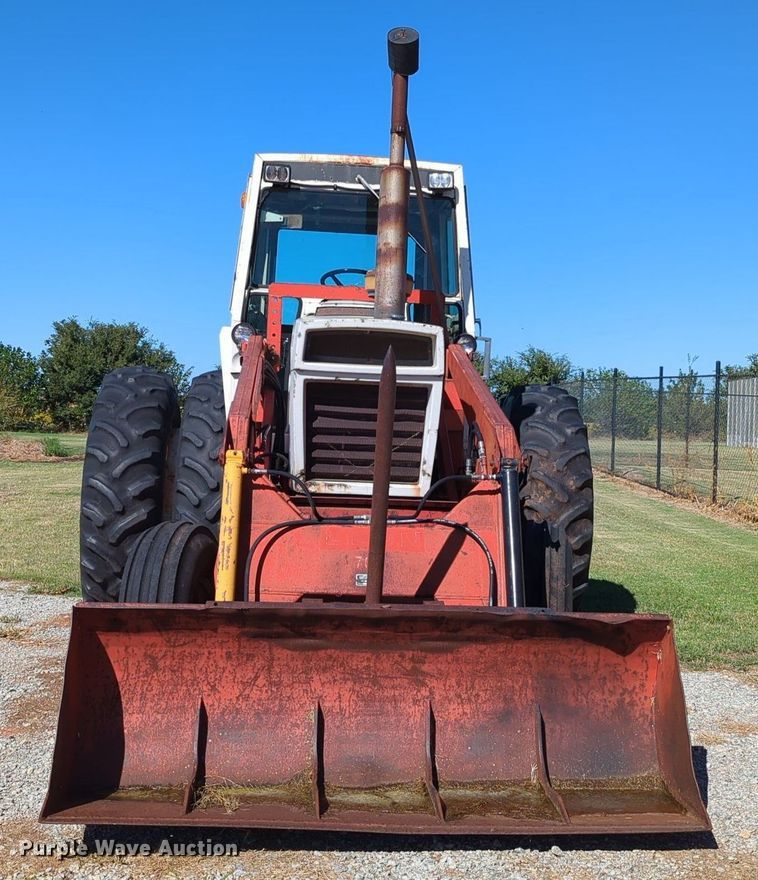 image for item MX9459 Case 1070  tractor