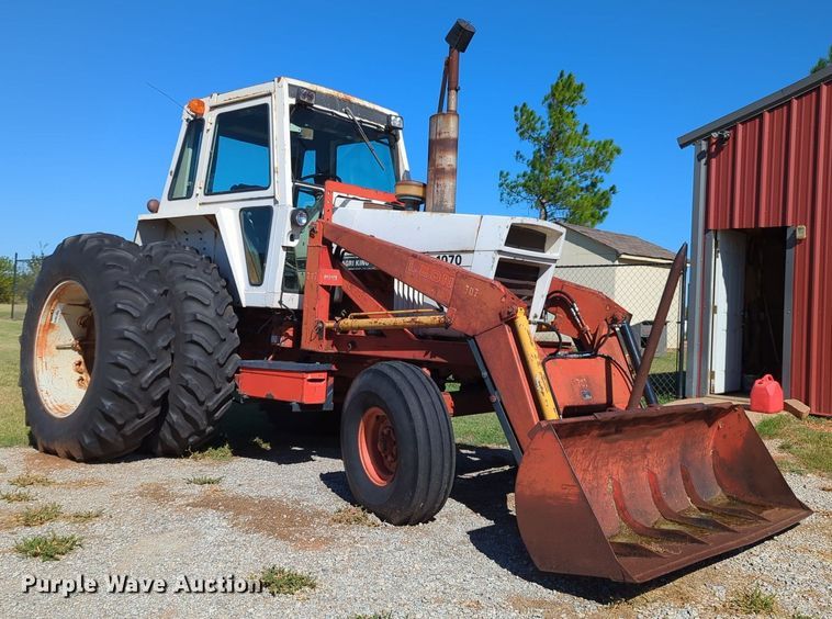 image for item MX9459 Case 1070  tractor