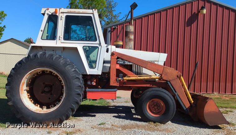 image for item MX9459 Case 1070  tractor