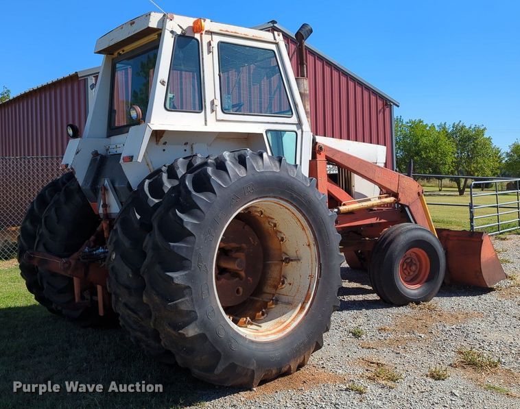 image for item MX9459 Case 1070  tractor