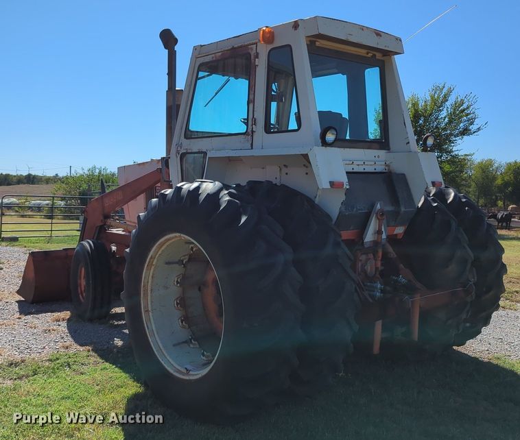 image for item MX9459 Case 1070  tractor