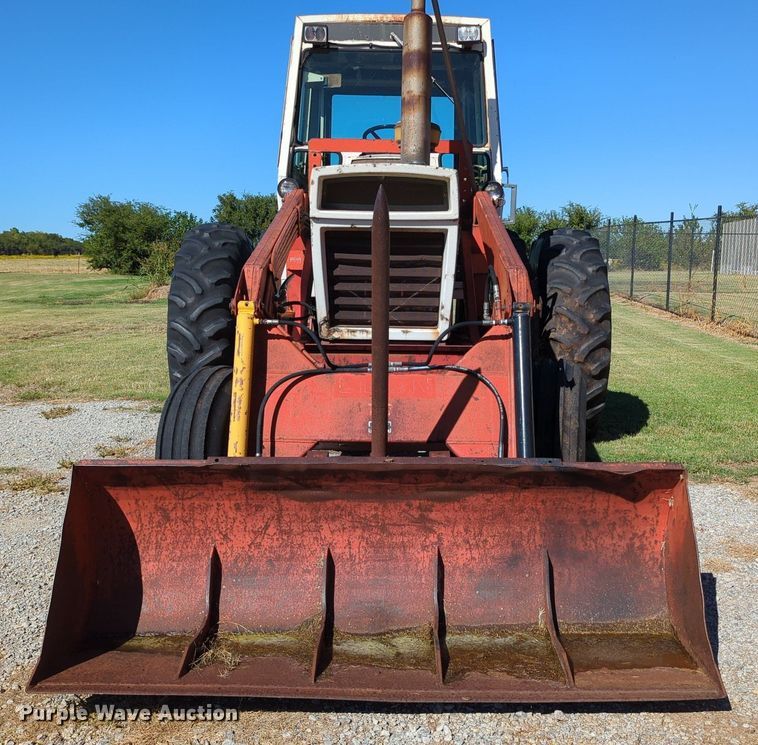 image for item MX9459 Case 1070  tractor