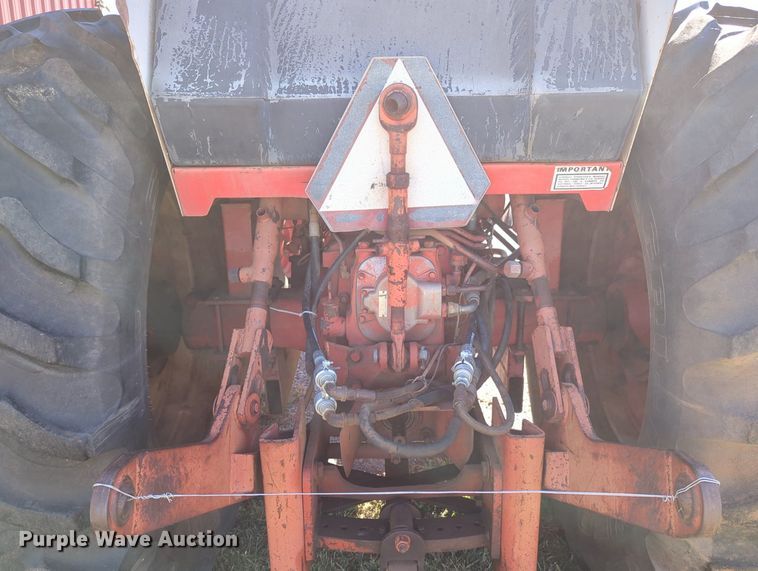 image for item MX9459 Case 1070  tractor