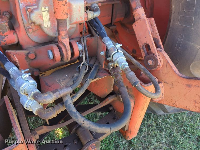 image for item MX9459 Case 1070  tractor