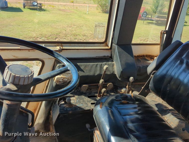 image for item MX9459 Case 1070  tractor