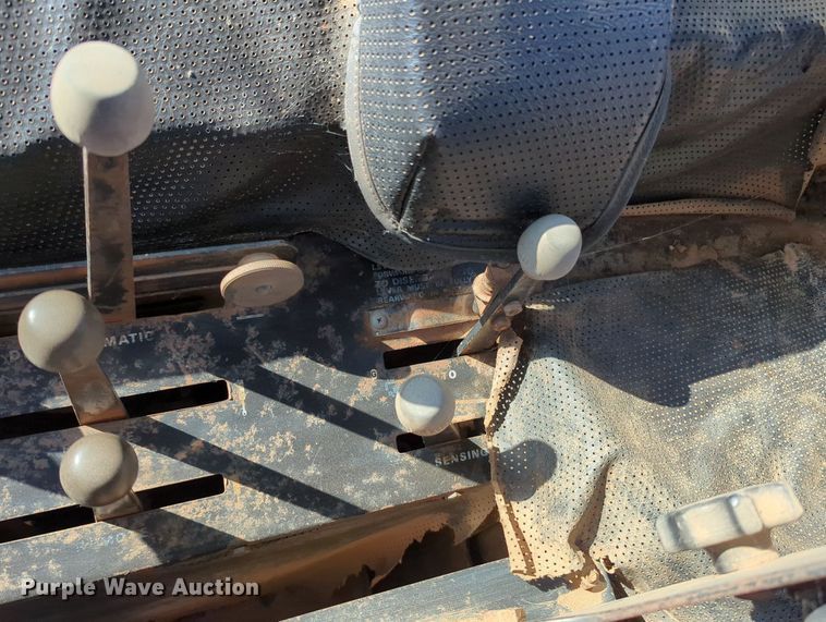 image for item MX9459 Case 1070  tractor