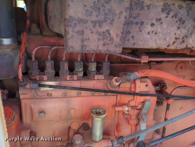 image for item MX9459 Case 1070  tractor