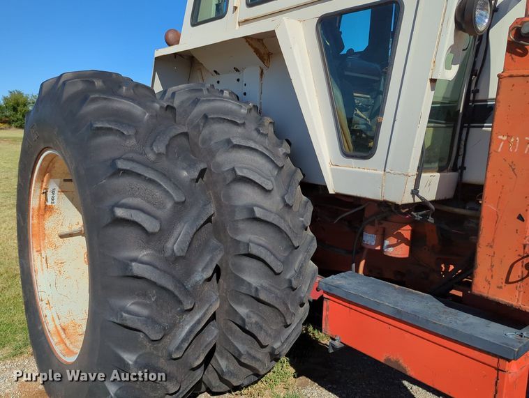 image for item MX9459 Case 1070  tractor