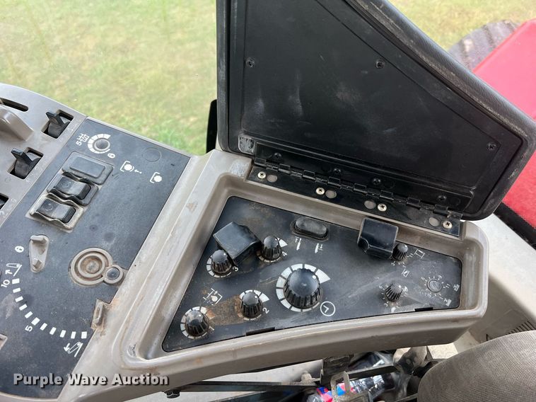 image for item NA9249 2003 Case IH STX450  tractor