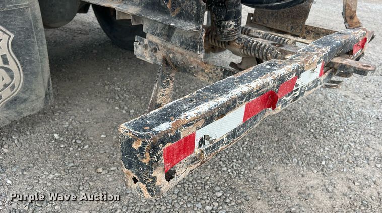 image for item NA9255 2007 International 4400  feed delivery truck