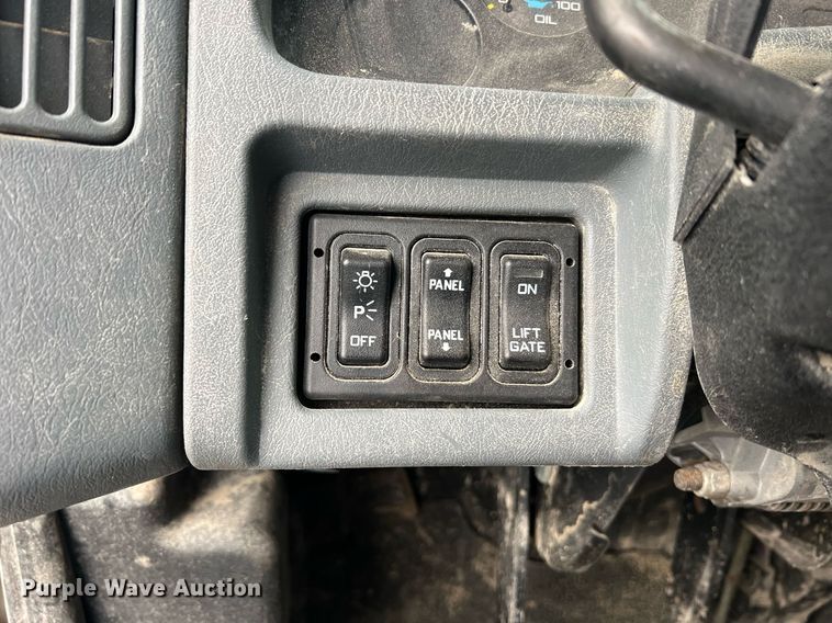 image for item NA9255 2007 International 4400  feed delivery truck