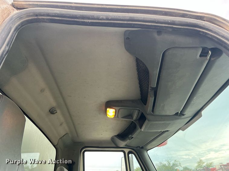 image for item NA9255 2007 International 4400  feed delivery truck