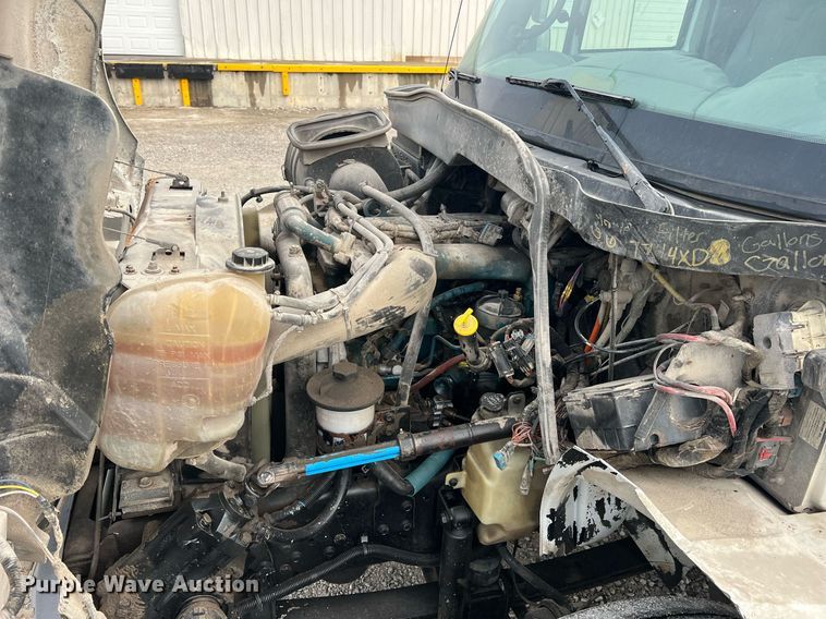 image for item NA9255 2007 International 4400  feed delivery truck