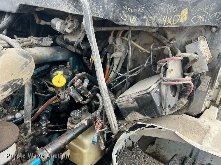 image for item NA9255 2007 International 4400  feed delivery truck