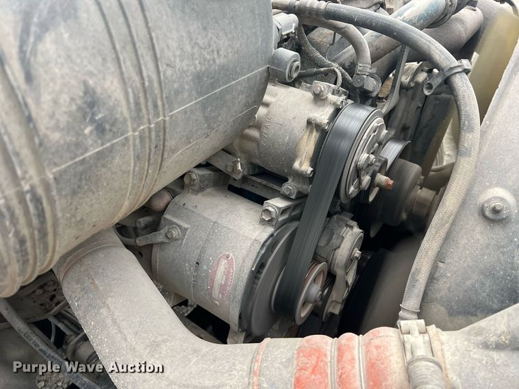 image for item NA9255 2007 International 4400  feed delivery truck