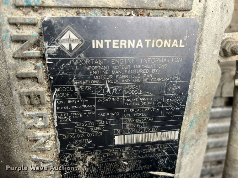 image for item NA9255 2007 International 4400  feed delivery truck