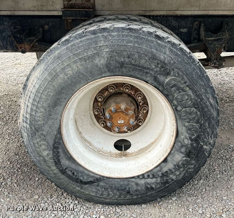 image for item NA9255 2007 International 4400  feed delivery truck