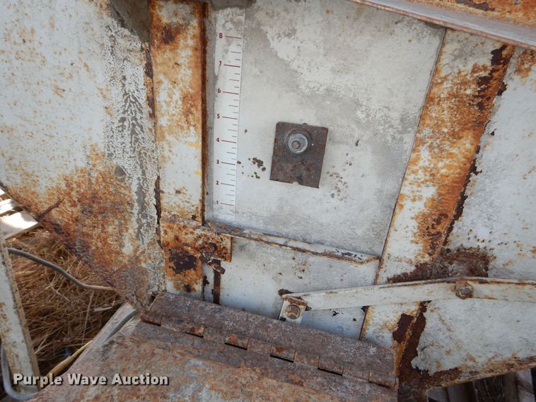 image for item NJ9834 (2) cattle feeders