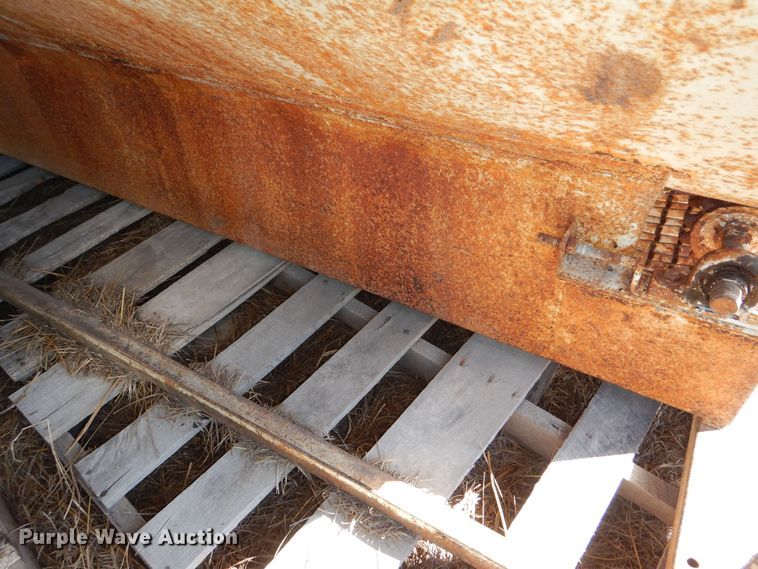 image for item NJ9834 (2) cattle feeders