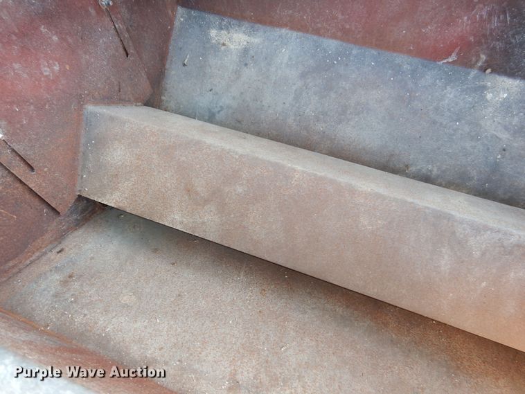 image for item NJ9834 (2) cattle feeders