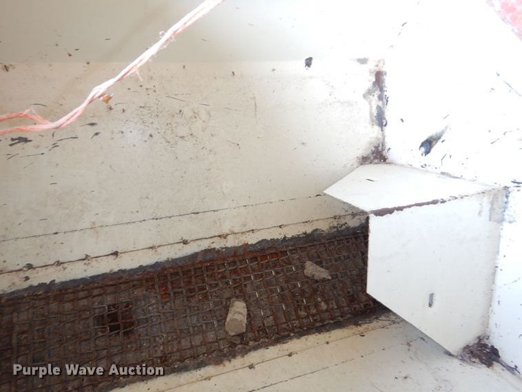 image for item NJ9834 (2) cattle feeders