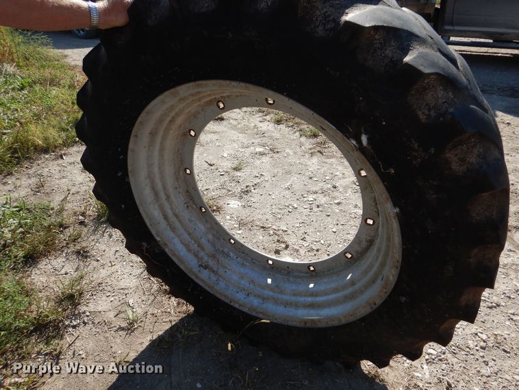 image for item NJ9835 (2) Goodyear Dyna Torque radial 320/85R34