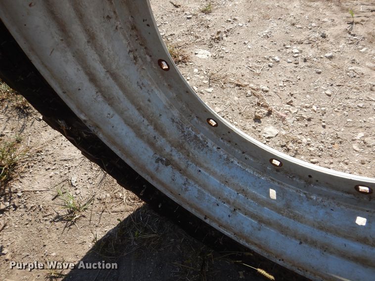 image for item NJ9835 (2) Goodyear Dyna Torque radial 320/85R34