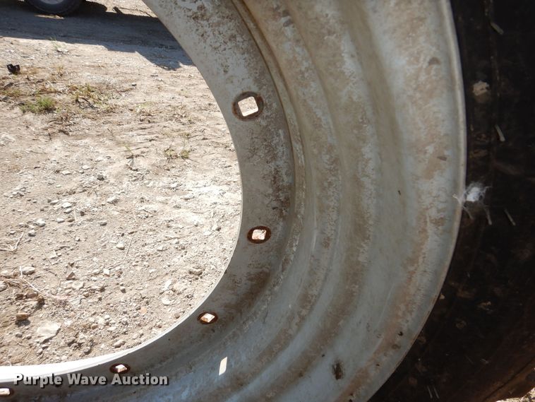 image for item NJ9835 (2) Goodyear Dyna Torque radial 320/85R34