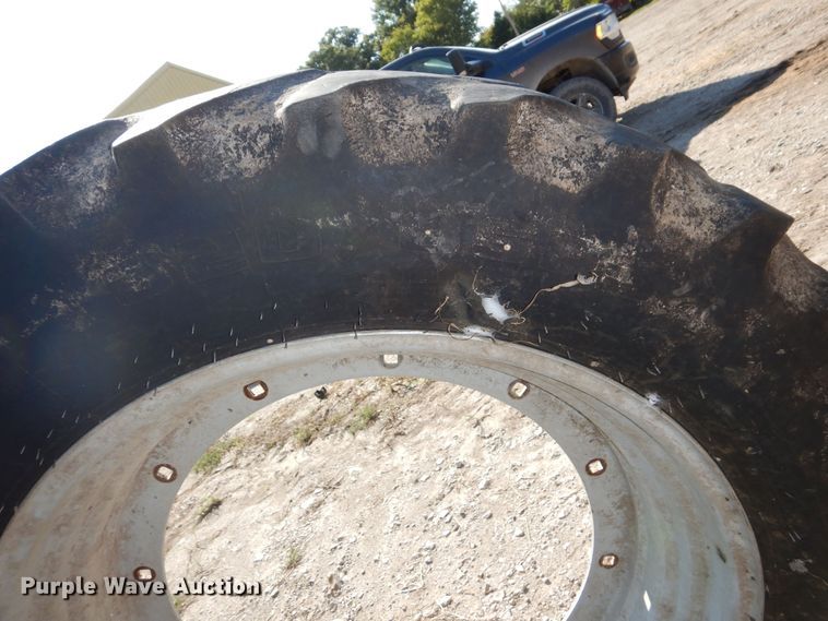 image for item NJ9835 (2) Goodyear Dyna Torque radial 320/85R34