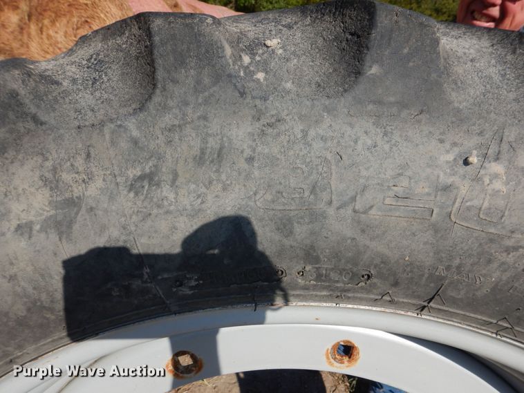 image for item NJ9835 (2) Goodyear Dyna Torque radial 320/85R34