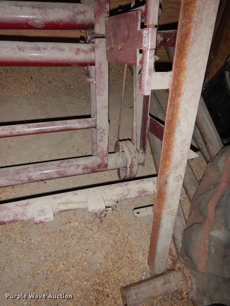 image for item NJ9837 Catch head gate