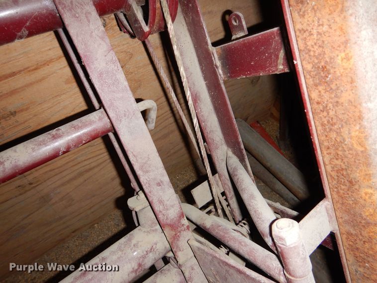 image for item NJ9837 Catch head gate