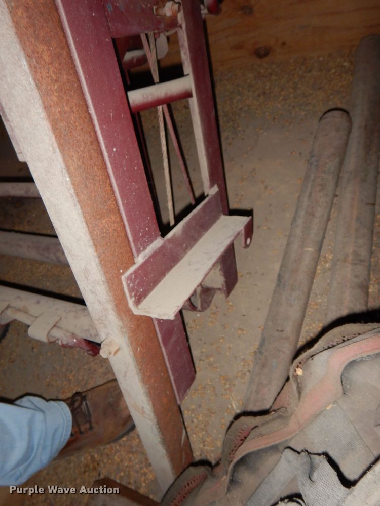 image for item NJ9837 Catch head gate