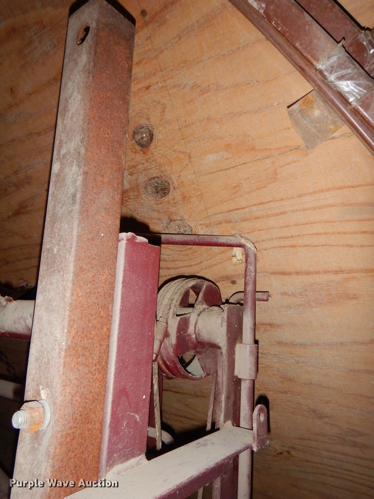 image for item NJ9837 Catch head gate