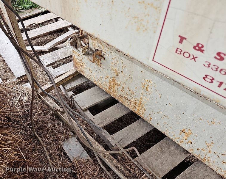 image for item NJ9909 T&S  hopper feeder