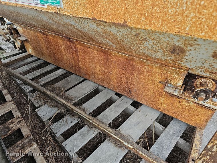 image for item NJ9909 T&S  hopper feeder