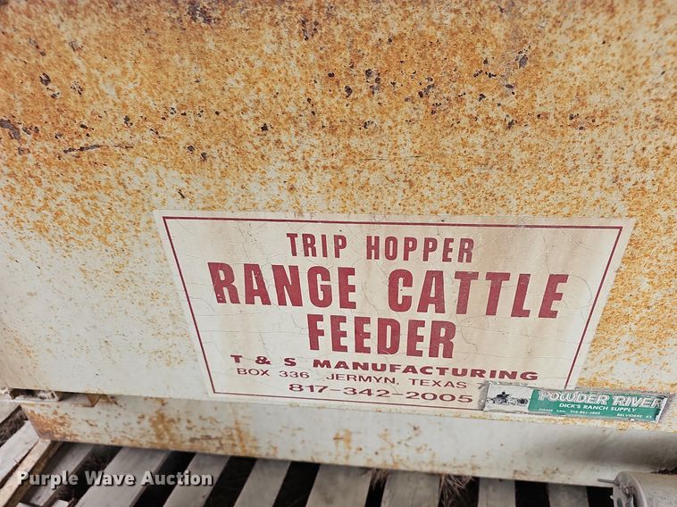 image for item NJ9909 T&S  hopper feeder