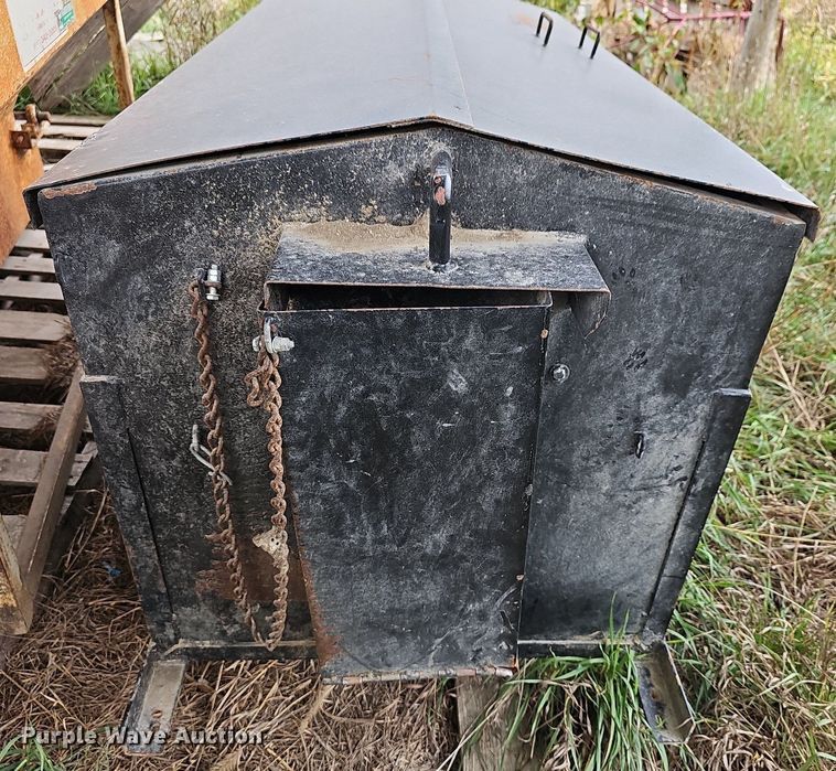 image for item NJ9910 5' x 30" x 3' feeder