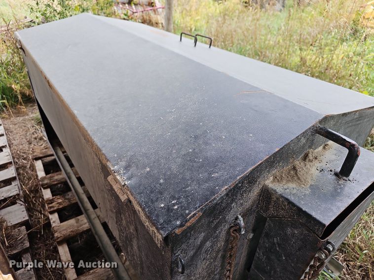 image for item NJ9910 5' x 30" x 3' feeder