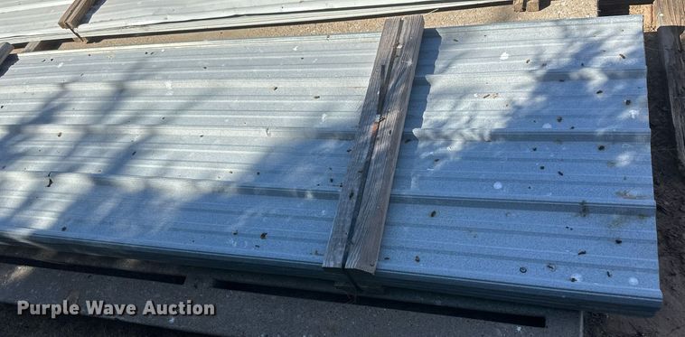 image for item NM9302 Approximately 50 sheets of metal siding/roofing