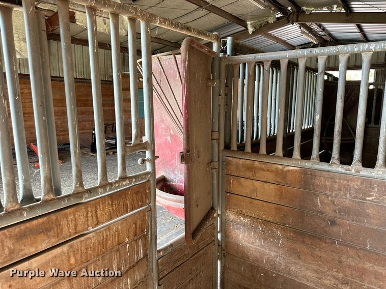 image for item NP9663 (5) WW horse stalls