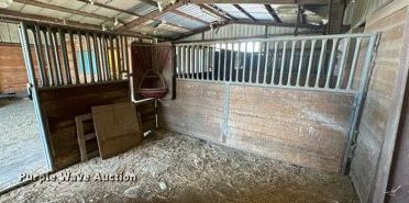 image for item NP9663 (5) WW horse stalls
