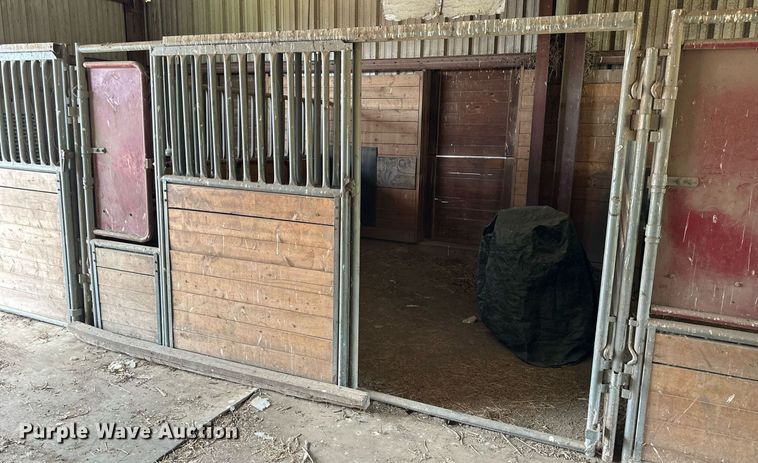 image for item NP9663 (5) WW horse stalls