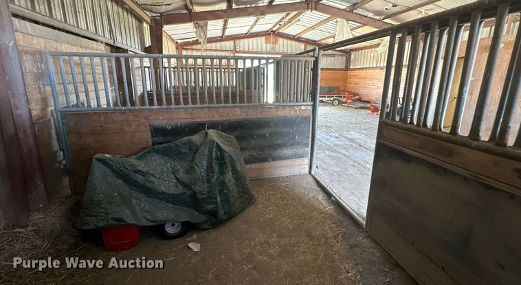 image for item NP9663 (5) WW horse stalls